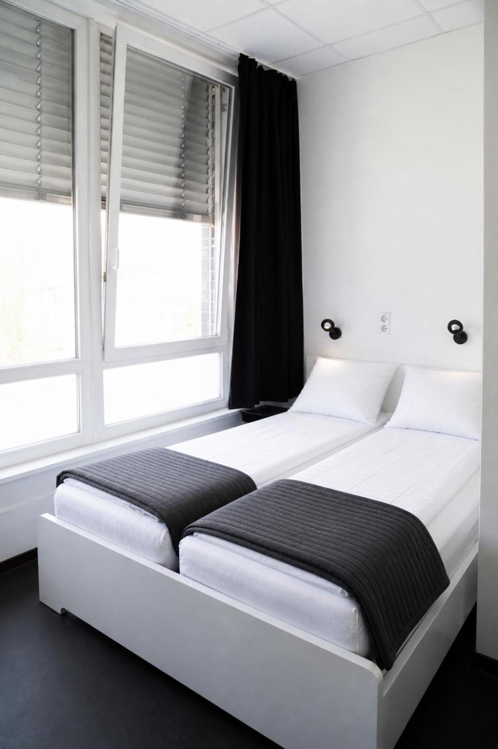 Double Room with Balcony and Private Bathroom